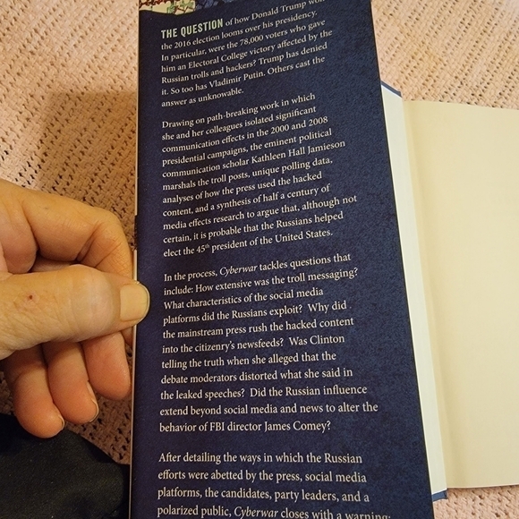 Cyber war book - Picture 2 of 5